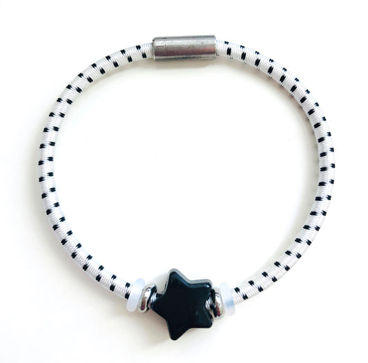 STAR: black